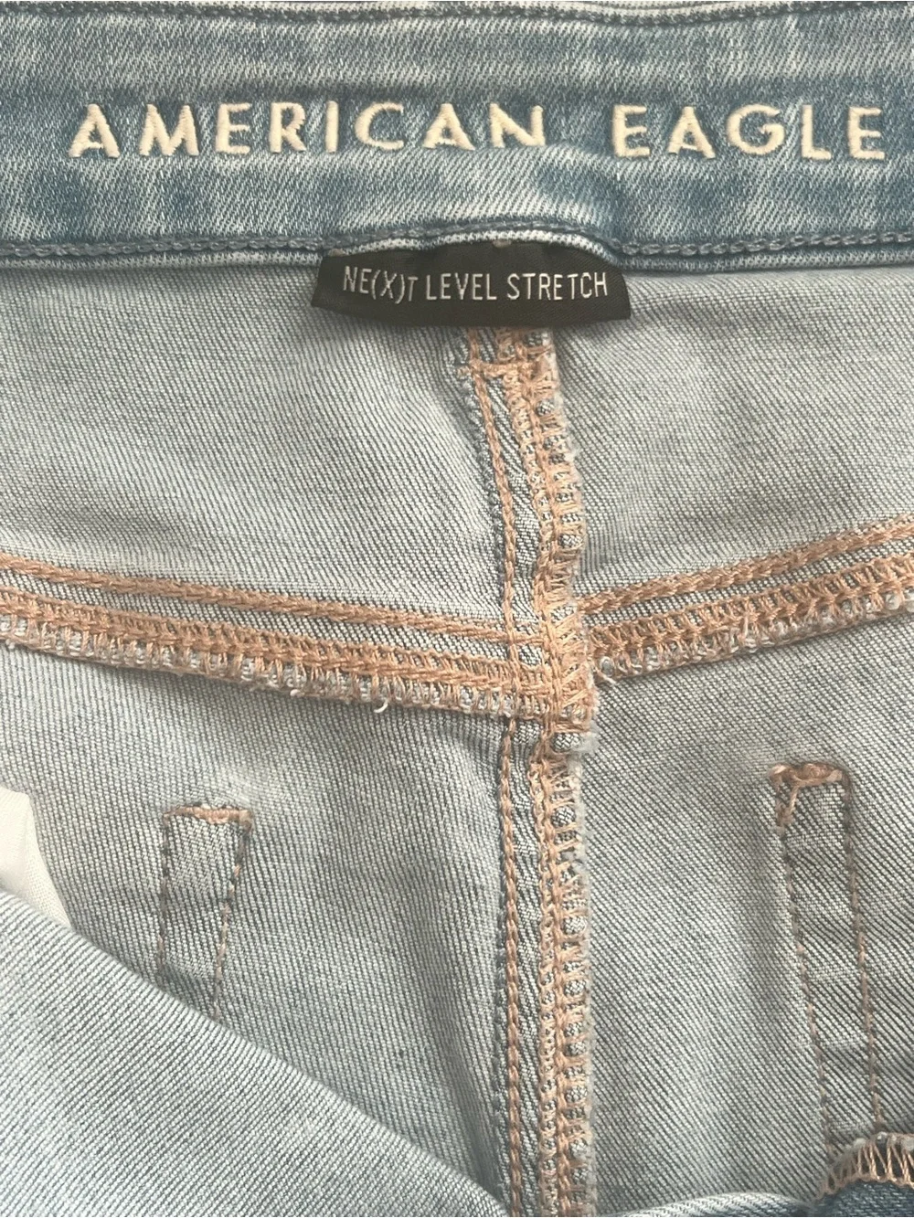 American Eagle Curvy Hi Rise Shortie light wash distressed Sz 14 Next Level